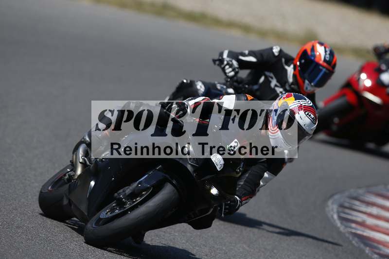 Archiv-2023/28 05.06.2023 Moto Club Anneau du Rhin/blanc-novice/3